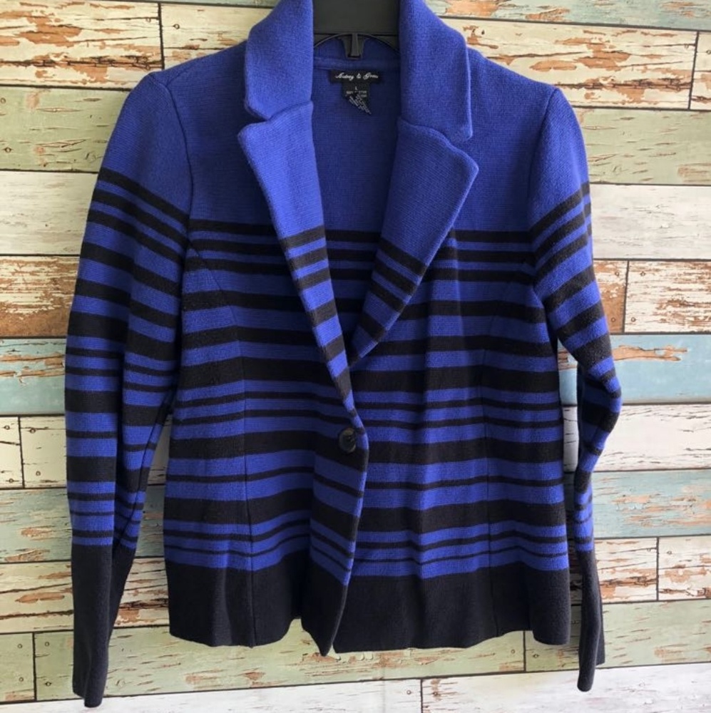 Blazer - Picture 2 of 3